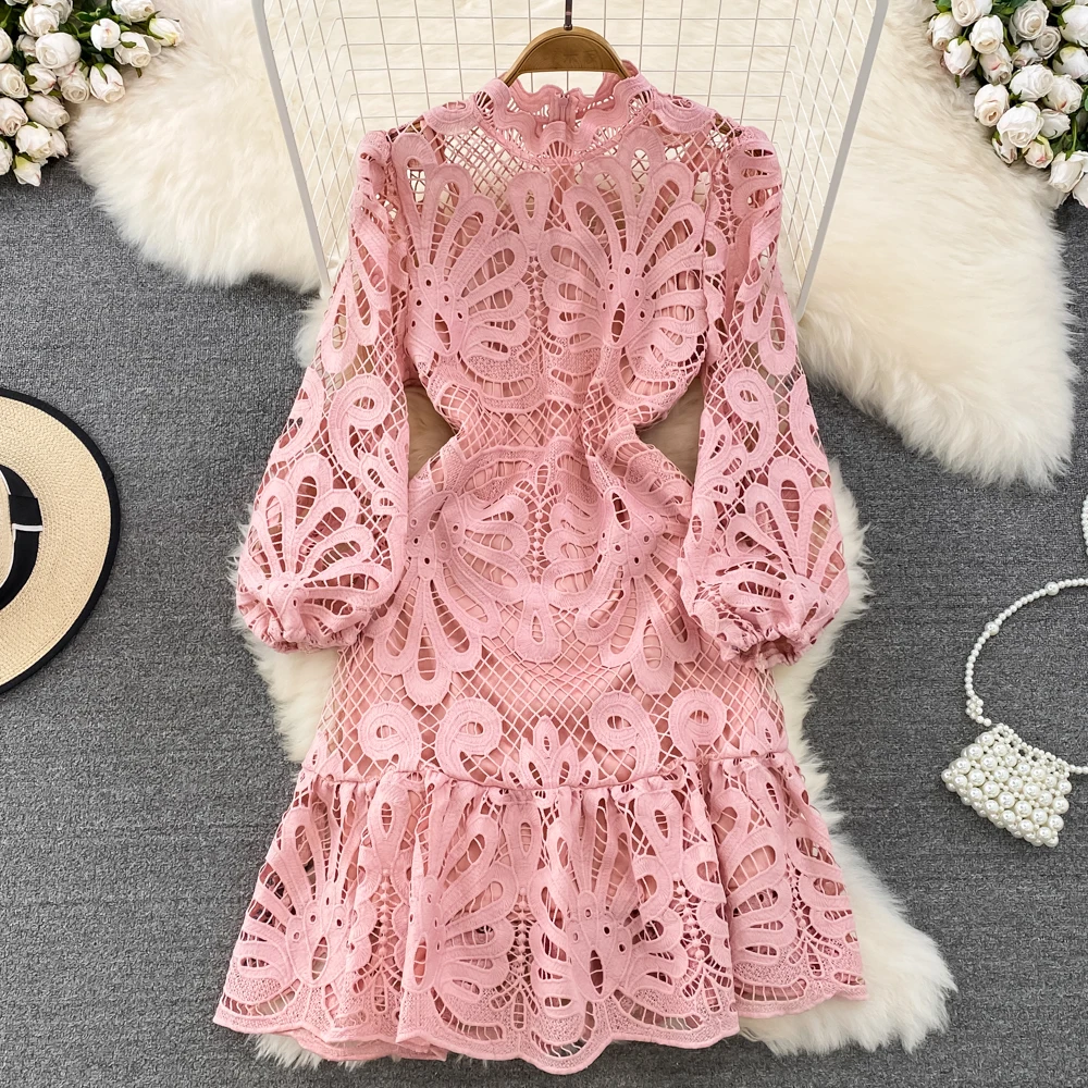 Retro Palace Style Vertical Collar Bubble Sleeve Waist Show Thin a Word Lotus Leaf Hook Flower Hollowed Out Water-soluble Lace D
Retro Palace Style Vertical Collar Bubble Sleeve Waist Show Thin a Word Lotus Leaf Hook Flower Hollowed Out Water-soluble Lace D
