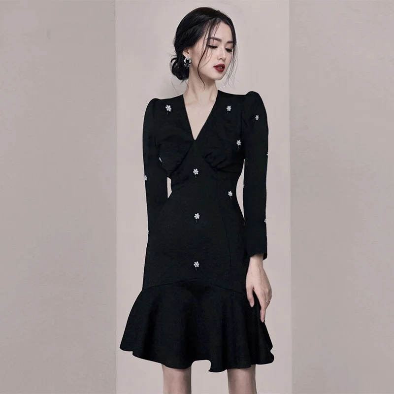 2022 New Arrival Fashion V-Neck Women Black Beading Dress Ladies Long Sleeve Slim Female Mermaid Dresses Vestidos
2022 New Arrival Fashion V-Neck Women Black Beading Dress Ladies Long Sleeve Slim Female Mermaid Dresses Vestidos