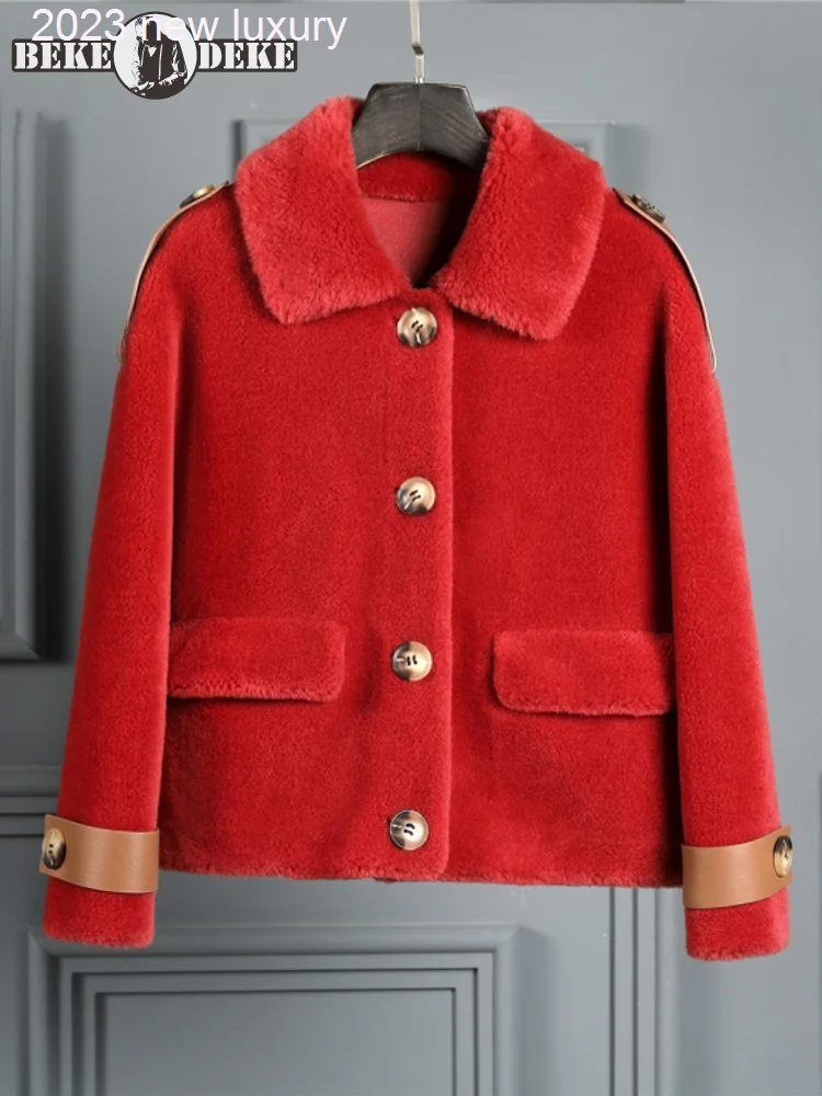 Women Loose Winter Fit Sheep Shearing Coat Single Breasted Ladies Casual Real Fur Jacket Short Design Autumn Natural Wool Coat 
Women Loose Winter Fit Sheep Shearing Coat Single Breasted Ladies Casual Real Fur Jacket Short Design Autumn Natural Wool Coat