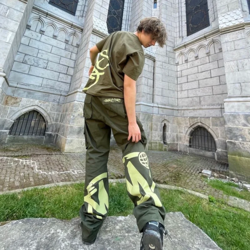 Hip Hop Y2K Overalls Man Retro Loose Jeans Pockets Wide Leg High Waist Jumpsuit Straight Tube Loose Denim Trousers Street Wear
Hip Hop Y2K Overalls Man Retro Loose Jeans Pockets Wide Leg High Waist Jumpsuit Straight Tube Loose Denim Trousers Street Wear