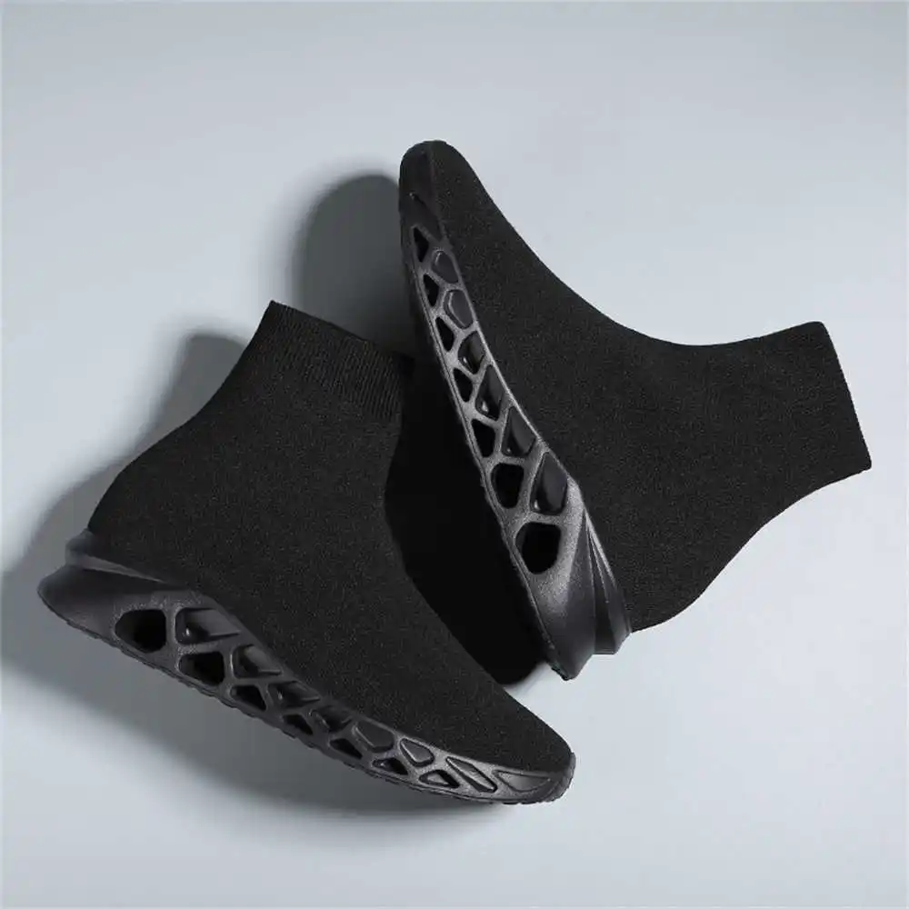 Суперлегкие фирменные кроссовки с круглым носком для мужчин, брендовые Роскошные спортивные кроссовки wпоны, дорогие роскошные брендовые к...
Суперлегкие фирменные кроссовки с круглым носком для мужчин, брендовые Роскошные спортивные кроссовки wпоны, дорогие роскошные брендовые к...