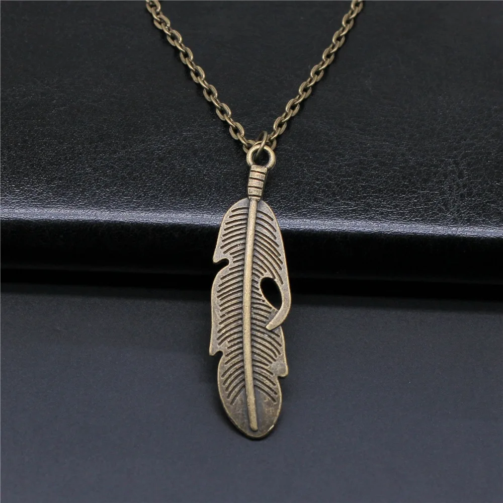 Fashion Simple Vintage Antique Bronze Color 49x13mm Feather Pendant Necklace For Women
Fashion Simple Vintage Antique Bronze Color 49x13mm Feather Pendant Necklace For Women