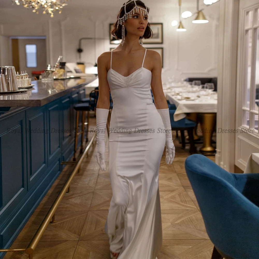 Simple Mermaid Wedding Dresses High Slit Spaghetti Vertically Sleeveless Open Back 2022 Summer Floor Length Gowns Robe De Ma
Simple Mermaid Wedding Dresses High Slit Spaghetti Vertically Sleeveless Open Back 2022 Summer Floor Length Gowns Robe De Ma
