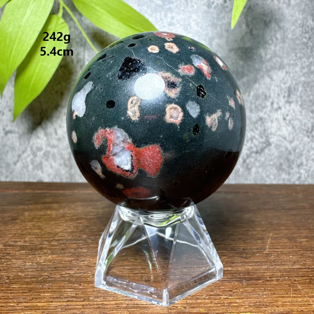 Кристалл из Нефрита «Цветок Сливы»
Кристалл из Нефрита «Цветок Сливы»