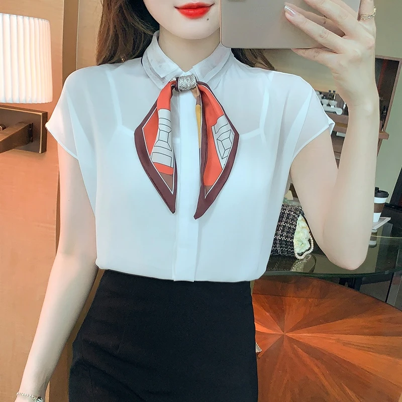 Chiffon Women's T-shirt Summer Top Fashion White Tees Loose Bow High Street Female Clothes Tum-down Collar
Chiffon Women's T-shirt Summer Top Fashion White Tees Loose Bow High Street Female Clothes Tum-down Collar