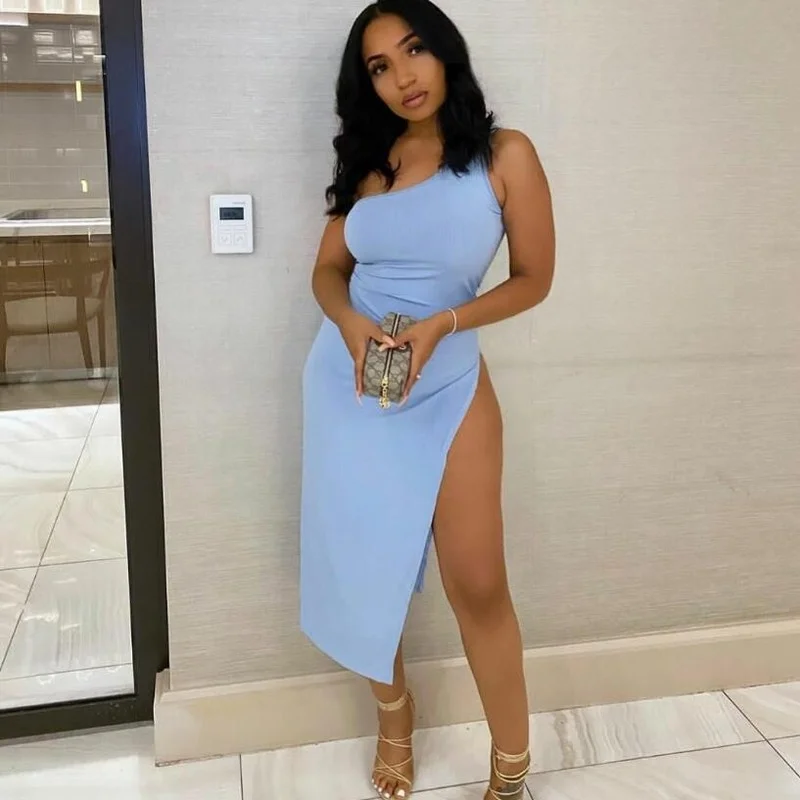 Summer Sexy High Split Sleeveless Dresses for Women Solid Color One-shoulder Dress Casual High Street Temperament Party Clubwear
Summer Sexy High Split Sleeveless Dresses for Women Solid Color One-shoulder Dress Casual High Street Temperament Party Clubwear