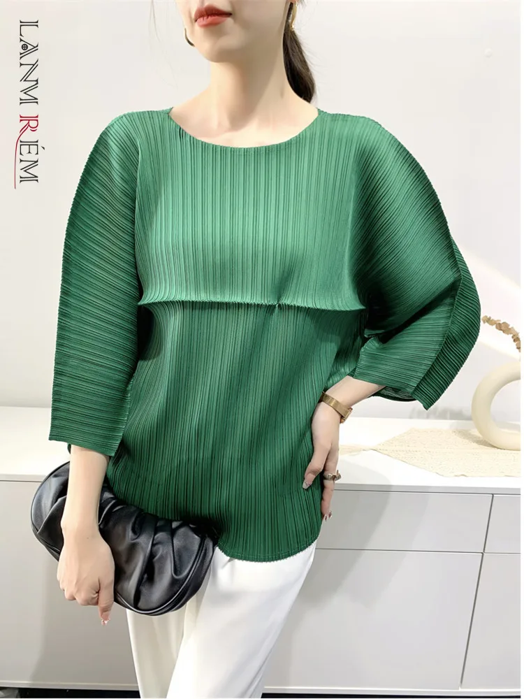 LANMREM Designer Solid Women Pleated T-shirt O-neck Three Quarter Sleeves Loose Tops Casual Female Clothing 2023 Summer 2YA366
LANMREM Designer Solid Women Pleated T-shirt O-neck Three Quarter Sleeves Loose Tops Casual Female Clothing 2023 Summer 2YA366