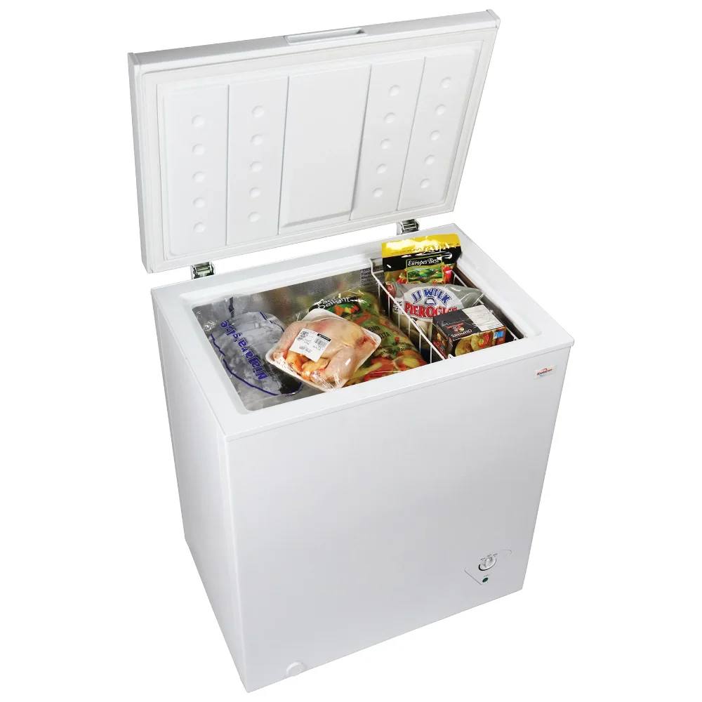 Koolatron Chest Freezer 5.0 cu ft, Compact Freezer (155L) White, Manual Defrost 
Koolatron Chest Freezer 5.0 cu ft, Compact Freezer (155L) White, Manual Defrost