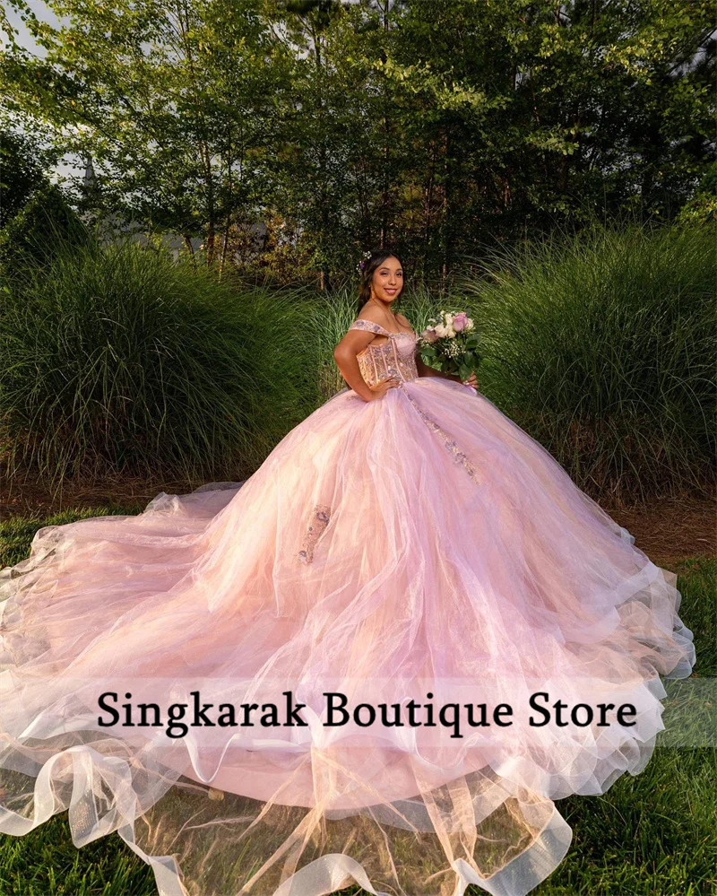 Розовое Бальное платье принцессы, платья для Quinceanera с открытыми плечами, Тюлевое платье с цветочной аппликацией и бусинами, платья для 15-16 лет, милое платье
Розовое Бальное платье принцессы, платья для Quinceanera с открытыми плечами, Тюлевое платье с цветочной аппликацией и бусинами, платья для 15-16 лет, милое платье