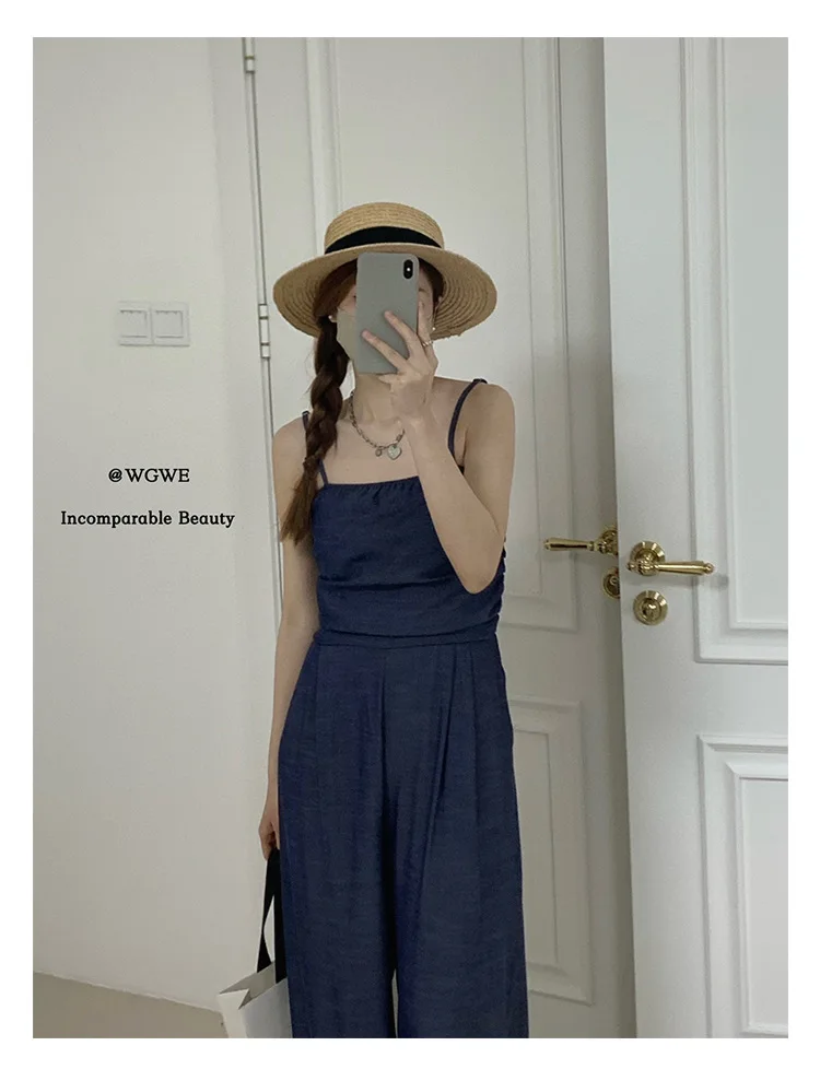 2022 New spring and summer sexy suspenders loose casual jumpsuit INS holiday wide-leg jumpsuit
2022 New spring and summer sexy suspenders loose casual jumpsuit INS holiday wide-leg jumpsuit