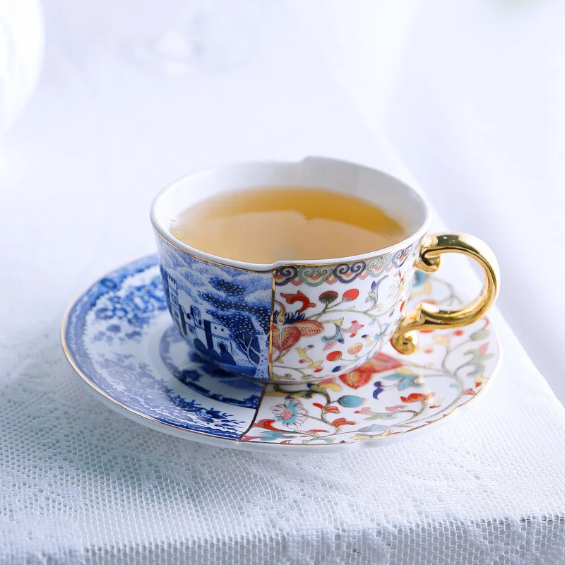 

European Style Gold Painted Blue and White Retro Light Luxury Ceramic Coffee Cups and Plates, Afternoon Camellia Tea Cups