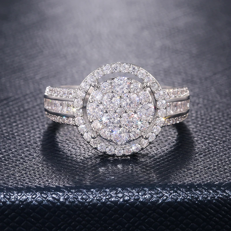 New Luxury Trendy Silver Plated Hollow Out Full Crystal Rings For Women Shine CZ Stone Inlay Fashion Jewelry Wedding Party Gift
New Luxury Trendy Silver Plated Hollow Out Full Crystal Rings For Women Shine CZ Stone Inlay Fashion Jewelry Wedding Party Gift