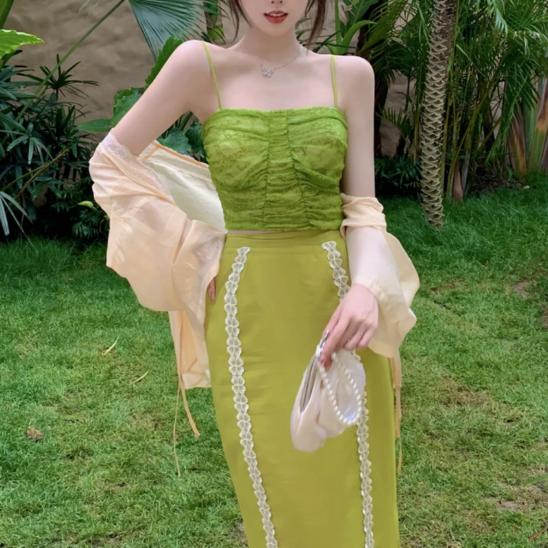 Sweet Elegant Sexy Strap Floral Dress Women Patchwork Backless Lace Vintage Party Midi Dresses French 2021 Summer Retro Dresses
Sweet Elegant Sexy Strap Floral Dress Women Patchwork Backless Lace Vintage Party Midi Dresses French 2021 Summer Retro Dresses