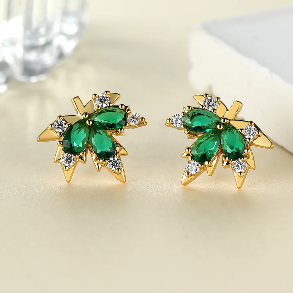 Exquisite Teardrop Emerald Stone Maple Leaf Stud Earrings 18K Gold Plated Creative Design Fresh Plant Women Earrings Jewelry
Exquisite Teardrop Emerald Stone Maple Leaf Stud Earrings 18K Gold Plated Creative Design Fresh Plant Women Earrings Jewelry