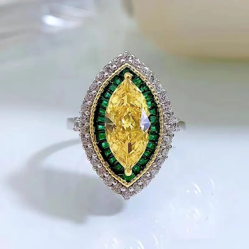Luxury Female Yellow Green Artificial Diamond Rings Vintage Geometric Design Silver Color Wedding Eternity Ring For Women
Luxury Female Yellow Green Artificial Diamond Rings Vintage Geometric Design Silver Color Wedding Eternity Ring For Women