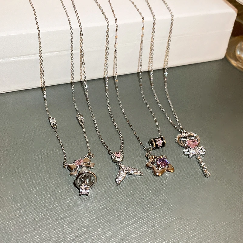 DREJEW Fashion Sparkling Zircon Fishtail Pendant Necklace Heart Magic Wand Women's Neck Chain Pentagram Bow Tie Bells Accessory
DREJEW Fashion Sparkling Zircon Fishtail Pendant Necklace Heart Magic Wand Women's Neck Chain Pentagram Bow Tie Bells Accessory