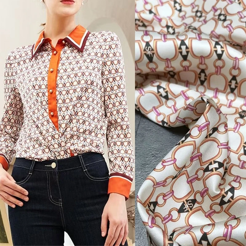 Korea S Home Fashion Pink Chain Pattern Printed Twill Stretch Silk Fabric High-definition Luxury Dress Shirt Sewing Fabric Div
Korea S Home Fashion Pink Chain Pattern Printed Twill Stretch Silk Fabric High-definition Luxury Dress Shirt Sewing Fabric Div