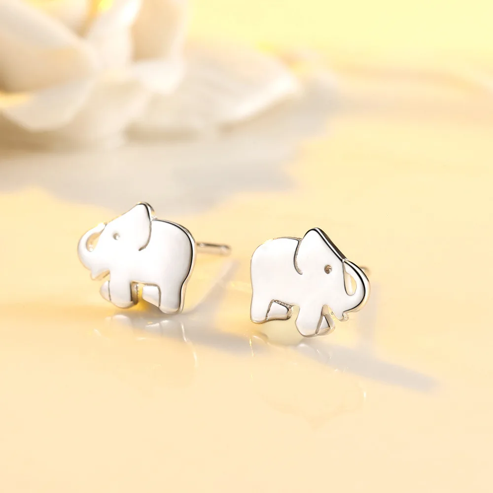 Female S925 Sterling Silver pop-up baby elephant new fashion small earrings advanced sense Earbone nails
Female S925 Sterling Silver pop-up baby elephant new fashion small earrings advanced sense Earbone nails