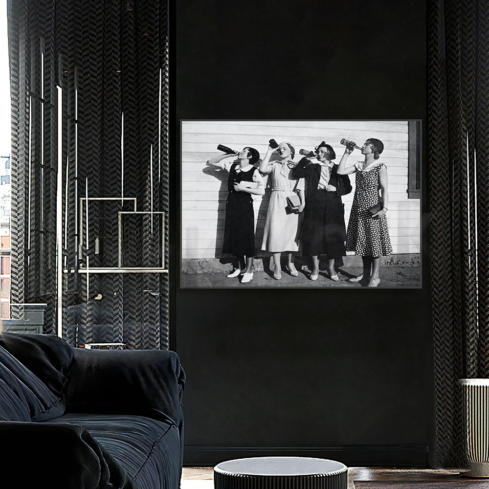 Vintage Flapper Girls Drinking Print, Roaring Twenties Vintage Style, 1925, Wall Art, Black and White Photo
Vintage Flapper Girls Drinking Print, Roaring Twenties Vintage Style, 1925, Wall Art, Black and White Photo