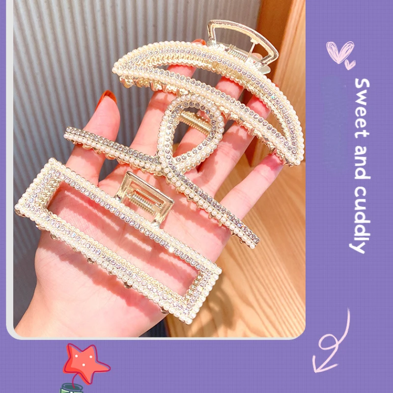 1Pcs Elegant Pearls Hair Clips for Women Rhinestone Geometric Back Head Hair Claws Girls Sweet Fashion Headband Hair Accessories
1Pcs Elegant Pearls Hair Clips for Women Rhinestone Geometric Back Head Hair Claws Girls Sweet Fashion Headband Hair Accessories