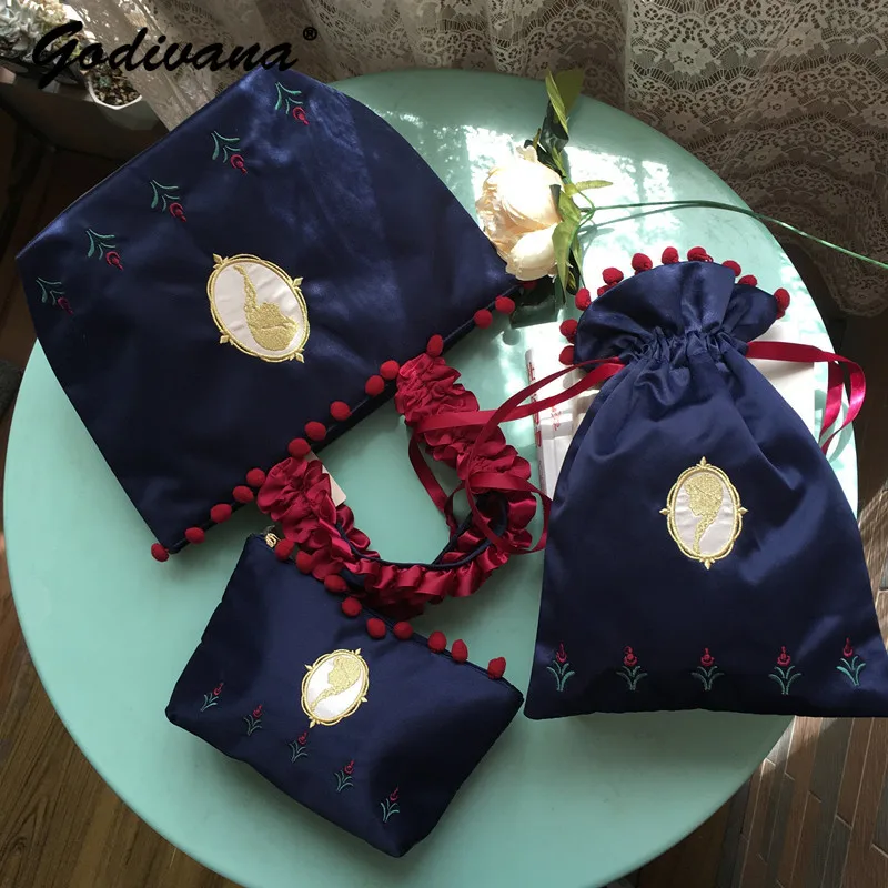 Japanese Style Female Hand Carrying Handbags Sweet Cosmetic Bag Girls Storage Drawstring Bag Fashion Tote Shoulder Bags
Japanese Style Female Hand Carrying Handbags Sweet Cosmetic Bag Girls Storage Drawstring Bag Fashion Tote Shoulder Bags