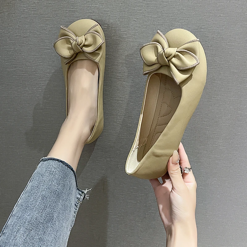 New Solid Color Versatile Round Head Shallow Mouth Bow Tie One Step Step New Spring Summer 2023 Flat Shoes
New Solid Color Versatile Round Head Shallow Mouth Bow Tie One Step Step New Spring Summer 2023 Flat Shoes