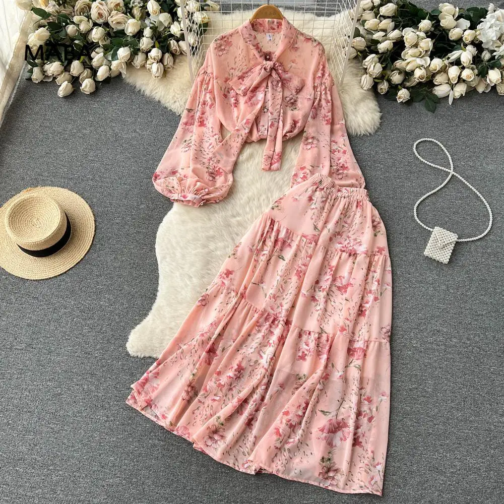 Spring Women Vintage Floral Office Lady Chiffon Skirt Two Piece Set Elegant Bow Neck Lantern Sleeve Loose Shirt Top+long Skirt
Spring Women Vintage Floral Office Lady Chiffon Skirt Two Piece Set Elegant Bow Neck Lantern Sleeve Loose Shirt Top+long Skirt