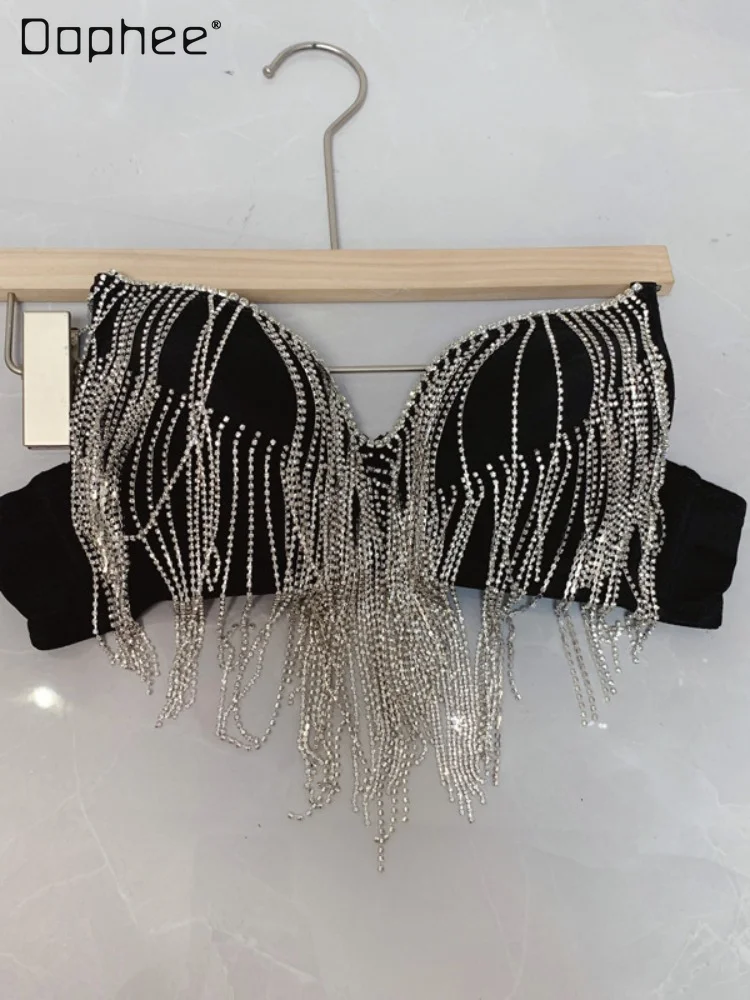 European and American Nightclubs Shining Tassel Chain Crop Top 2023 Women Deep V Strap Beauty Black Outer Wear Vest Corset Femme
European and American Nightclubs Shining Tassel Chain Crop Top 2023 Women Deep V Strap Beauty Black Outer Wear Vest Corset Femme
