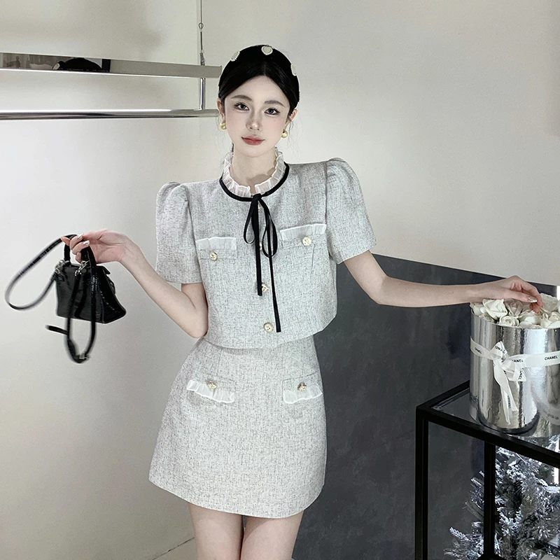 Summer New Sweet Thin Tweed 2 Piece Skirt Sets Women Korean Fashion Short Sleeve Crop Top + Mini Skirt
Summer New Sweet Thin Tweed 2 Piece Skirt Sets Women Korean Fashion Short Sleeve Crop Top + Mini Skirt