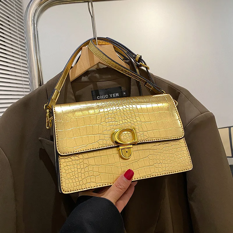 Popular Style High End Crocodile Pattern Fashion Shoulder Crossbody Handheld Women's Bag Simple and Versatile Small Square Bag
Popular Style High End Crocodile Pattern Fashion Shoulder Crossbody Handheld Women's Bag Simple and Versatile Small Square Bag