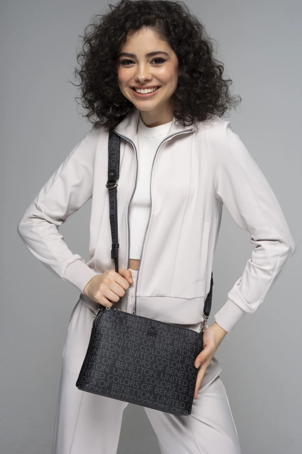 United Colors of Benetton BNT_760 BLACK Bag 
United Colors of Benetton BNT_760 BLACK Bag