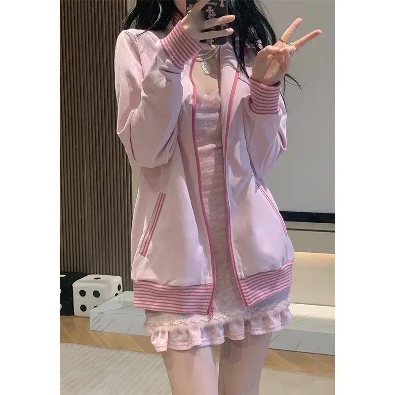 Girls' Zippered Baseball Jacket Hot Girls' Suspender Two-Piece Set Women'S Autumn Dress Korea Japan
Girls' Zippered Baseball Jacket Hot Girls' Suspender Two-Piece Set Women'S Autumn Dress Korea Japan