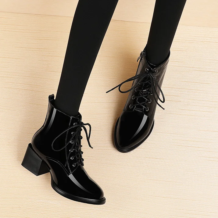 Real Soft Leather Martin Boots Women's British Style Thick Heel 2021 Autumn Winter Velvet Mid-heel Patent Leather Short Boots
Real Soft Leather Martin Boots Women's British Style Thick Heel 2021 Autumn Winter Velvet Mid-heel Patent Leather Short Boots