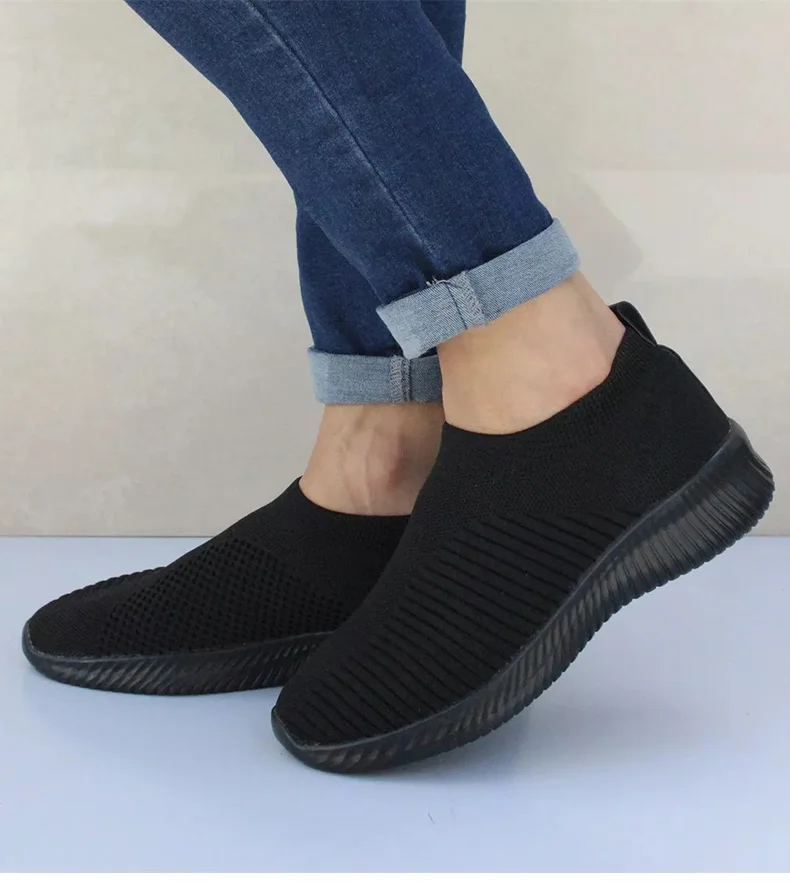 2022 Women Flat Slip on White Shoes Woman Lightweight White Sneakers Summer Autumn Casual Chaussures Femme Basket Flats Shoes
2022 Women Flat Slip on White Shoes Woman Lightweight White Sneakers Summer Autumn Casual Chaussures Femme Basket Flats Shoes