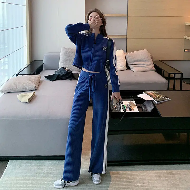 Tracksuits Woman Knitted Two Pieces Suit Sets Female Stylish Plus Size Zip Long Sleeved Coat & Pant Sets Joggers Women X74
Tracksuits Woman Knitted Two Pieces Suit Sets Female Stylish Plus Size Zip Long Sleeved Coat & Pant Sets Joggers Women X74
