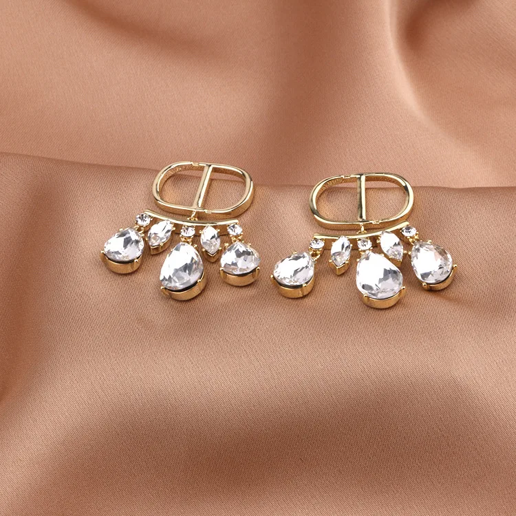 Midnight Party Water Drop Zircon Rhinestone Double-d Smart Gold Women's Earrings Wholesale 925 Silver Needles
Midnight Party Water Drop Zircon Rhinestone Double-d Smart Gold Women's Earrings Wholesale 925 Silver Needles