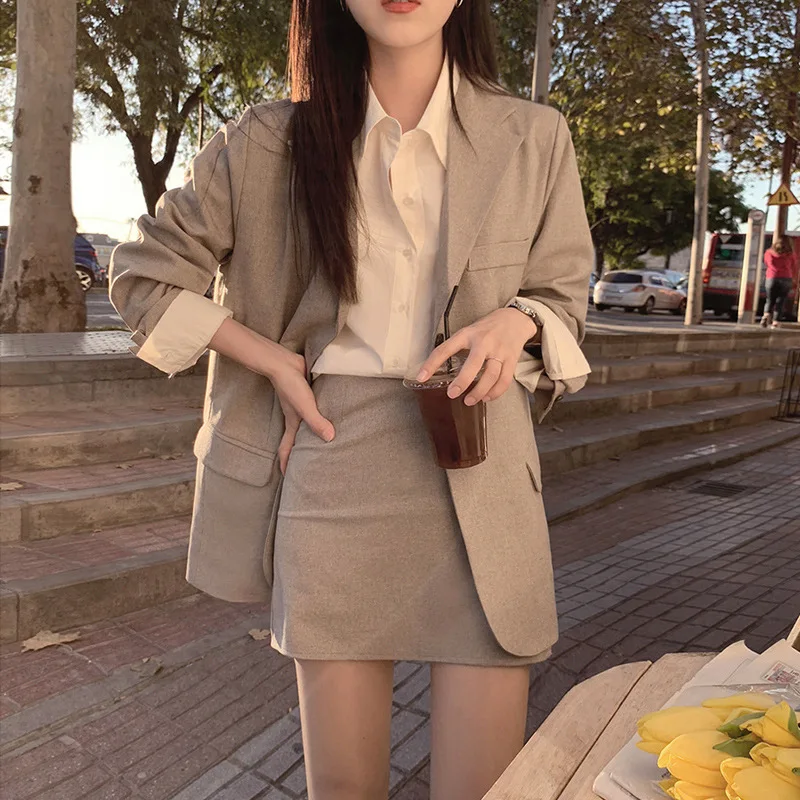 Office Lady Separately New Women Costumes Women Sweet Solid Fall 2 Piece Set Blazer and High Waist Skirt Jacket Skirt Suits Sold
Office Lady Separately New Women Costumes Women Sweet Solid Fall 2 Piece Set Blazer and High Waist Skirt Jacket Skirt Suits Sold