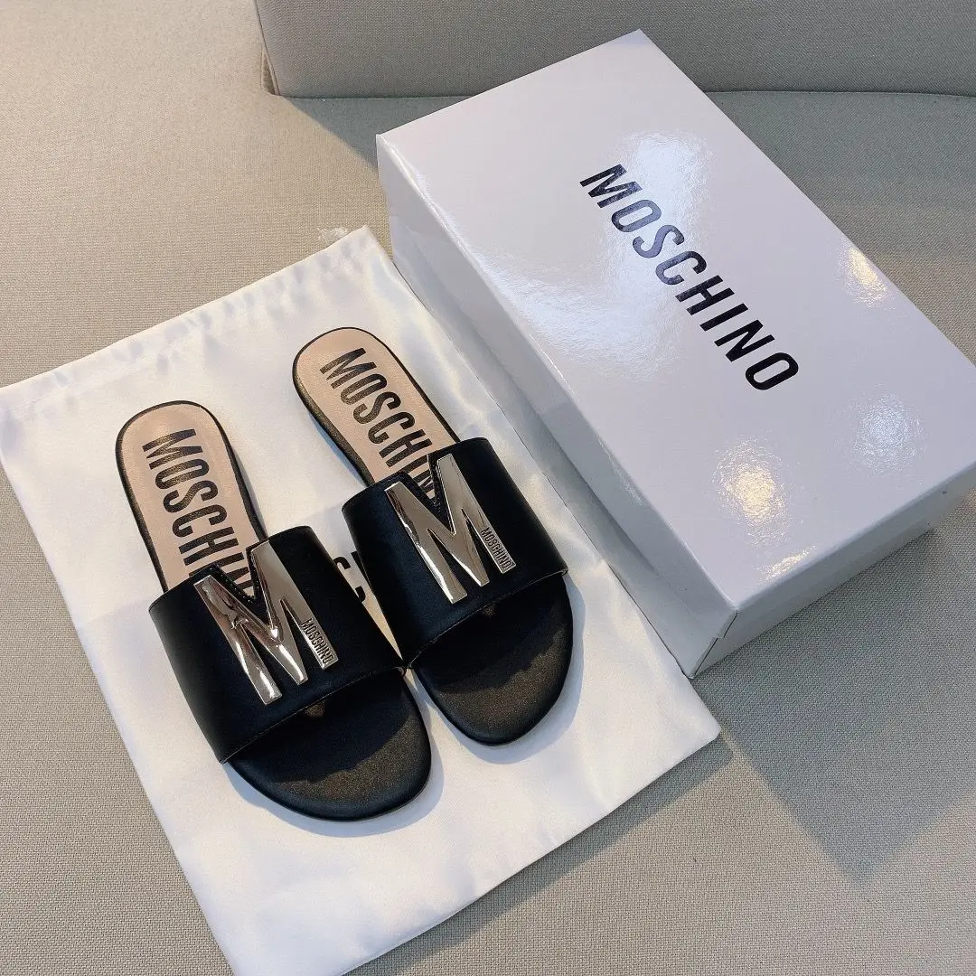 New Fashion Alphabet Summer Flats Sandals Women Slippers Trend Luxury Brand Ladies Shoes Beach Causal Slides
New Fashion Alphabet Summer Flats Sandals Women Slippers Trend Luxury Brand Ladies Shoes Beach Causal Slides