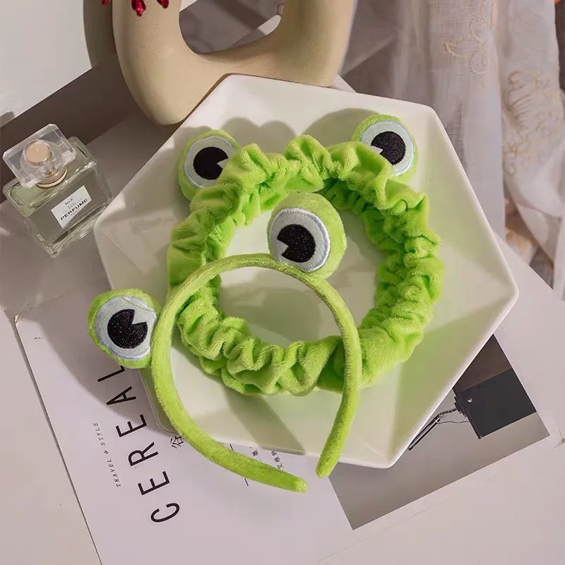 Cartoon Frog Headband Elastic Wide-Brimmed Hairband Cute Fairy Non-Slip Pressure Hair Wash Face Mask Funny Personality Headwear
Cartoon Frog Headband Elastic Wide-Brimmed Hairband Cute Fairy Non-Slip Pressure Hair Wash Face Mask Funny Personality Headwear
