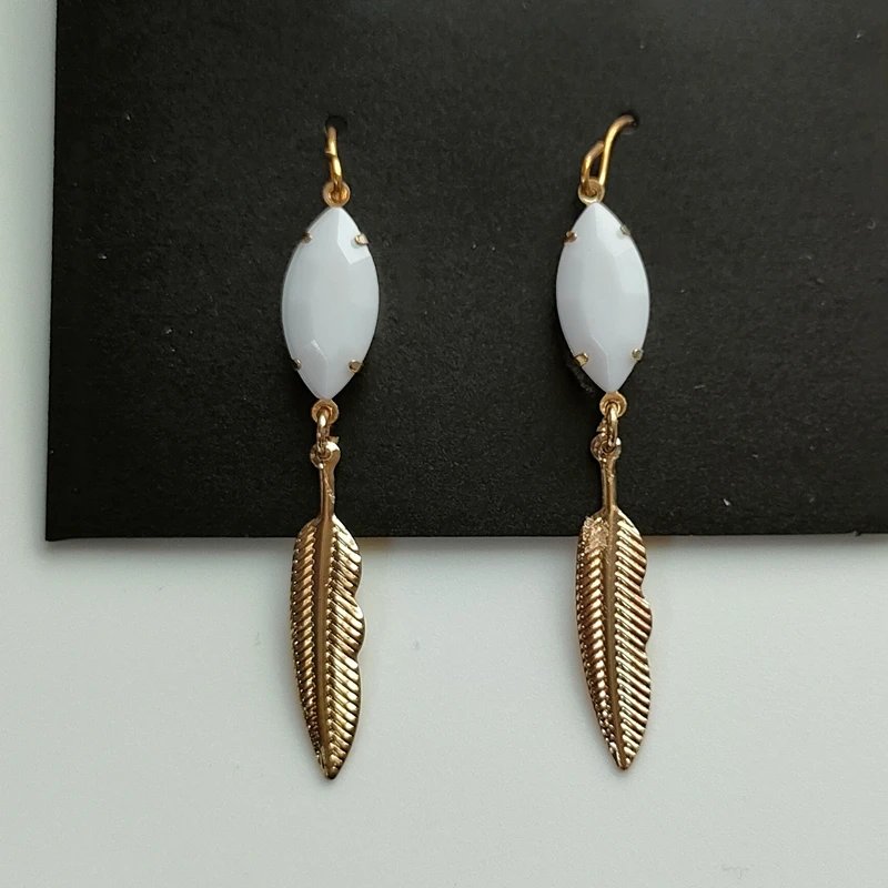2022 New Trendy Earring Gold Color Fashion Jewelry Luxury Long Women Drop Earrings Designs for Lady
2022 New Trendy Earring Gold Color Fashion Jewelry Luxury Long Women Drop Earrings Designs for Lady