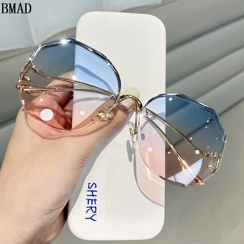 Luxury Sunglasses Women Fashion Glasses Rimless Vintage Dropshipping Sonnenbrille Lunette De Soleil Femme Gafas De Sol Mujer Sun
Luxury Sunglasses Women Fashion Glasses Rimless Vintage Dropshipping Sonnenbrille Lunette De Soleil Femme Gafas De Sol Mujer Sun