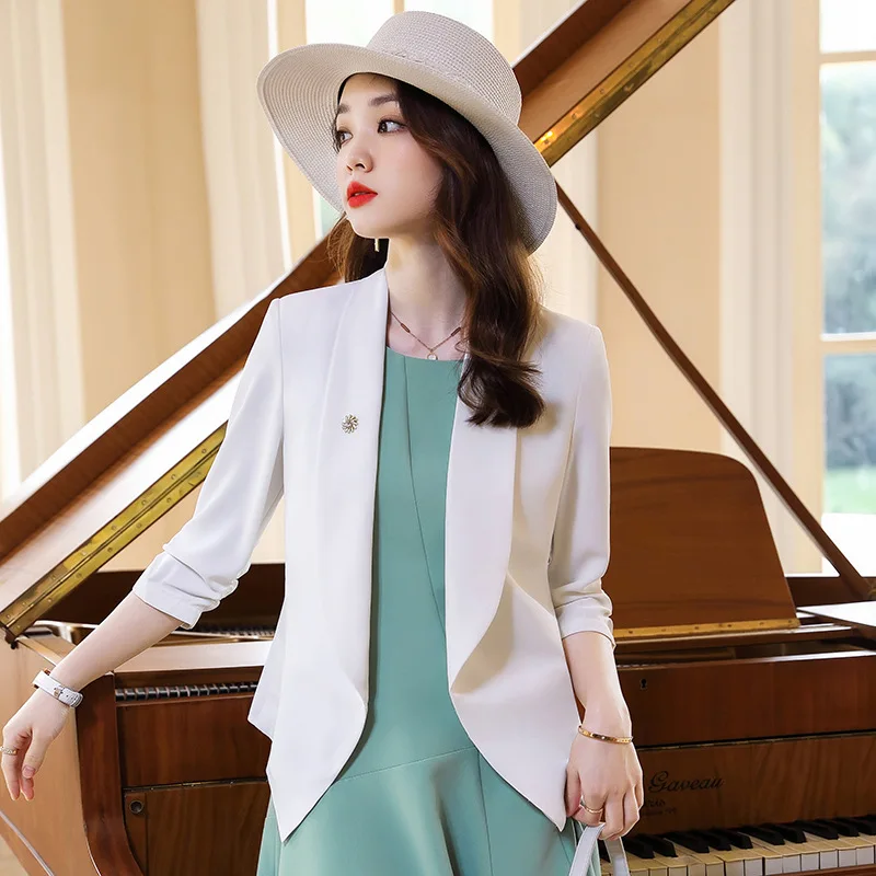 Korean Style Women's Blazer Femme Summer Sunscreen Jacket White New Suit Jacket Women's Fashion Thin Black Cardigan
Korean Style Women's Blazer Femme Summer Sunscreen Jacket White New Suit Jacket Women's Fashion Thin Black Cardigan
