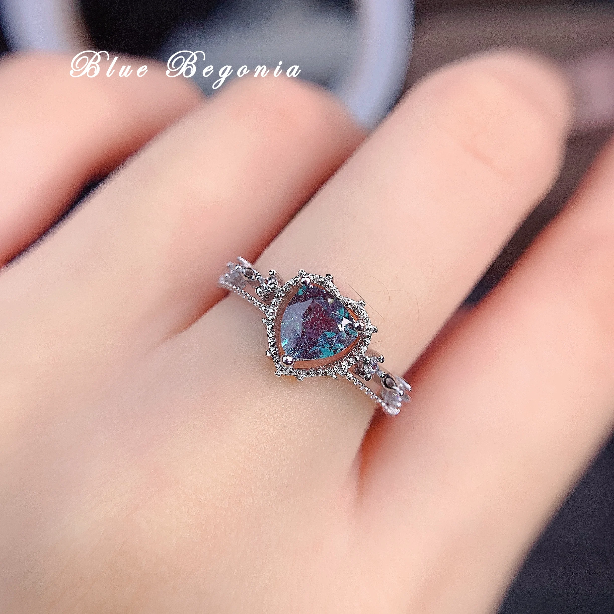 Alexandrite Ring Triangle Cut Solid 925 Sterling Silver 6*6mm GemstoneEngagement Lady Rings Jewelry Gift
Alexandrite Ring Triangle Cut Solid 925 Sterling Silver 6*6mm GemstoneEngagement Lady Rings Jewelry Gift