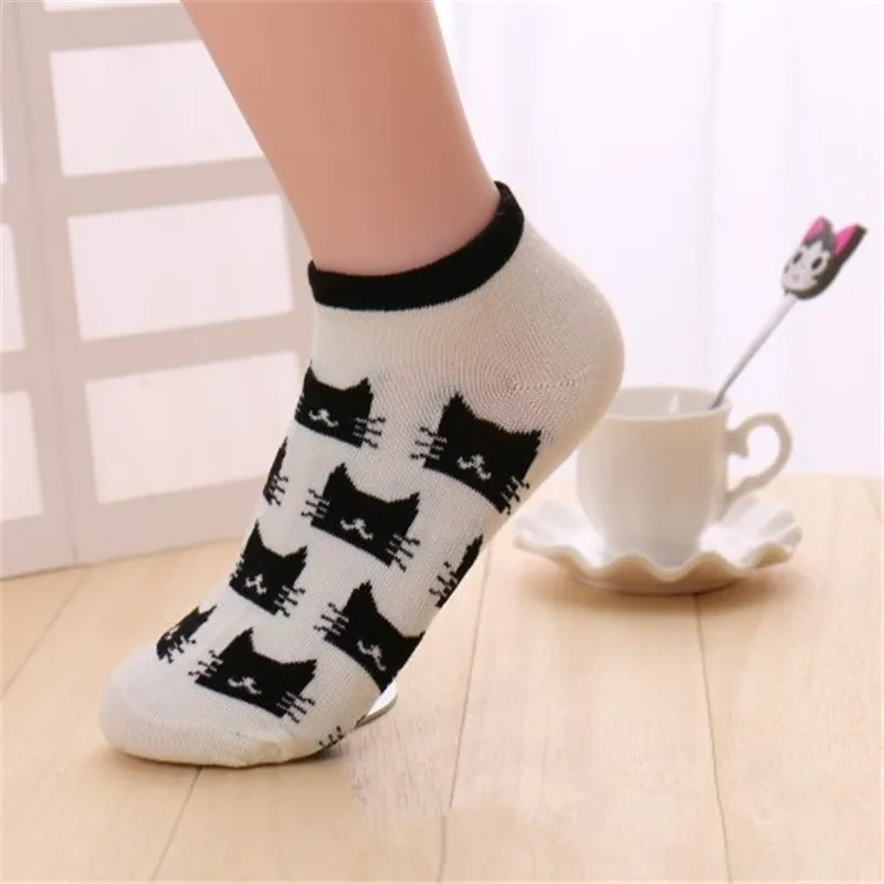 1 Pair Women Sock Ladies Cute Cat Short Socks Casual Lady Girls Socks Funny Animals Socks for Female Low Hosiery
1 Pair Women Sock Ladies Cute Cat Short Socks Casual Lady Girls Socks Funny Animals Socks for Female Low Hosiery