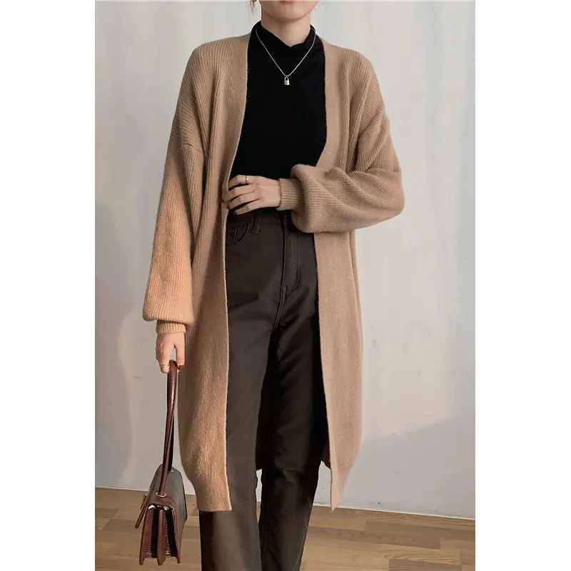 Korea Autumn Winter Casual Knitwear Long Cardigan Coat Loose Lady Warm Outerwear Women's Solid Chic Knitted Sweater Coats New
Korea Autumn Winter Casual Knitwear Long Cardigan Coat Loose Lady Warm Outerwear Women's Solid Chic Knitted Sweater Coats New