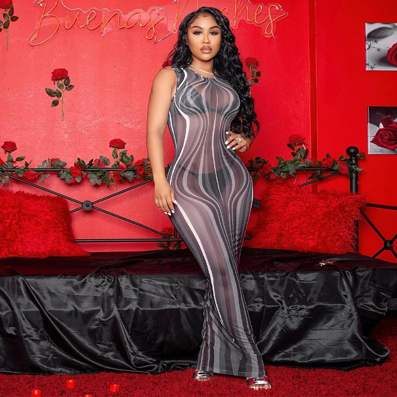 Street Style Women's New 2022 Summer Sexy Mesh Print Long Skirt Perspective Slim Dress Dresses for Women Party Nocturnal Beast
Street Style Women's New 2022 Summer Sexy Mesh Print Long Skirt Perspective Slim Dress Dresses for Women Party Nocturnal Beast