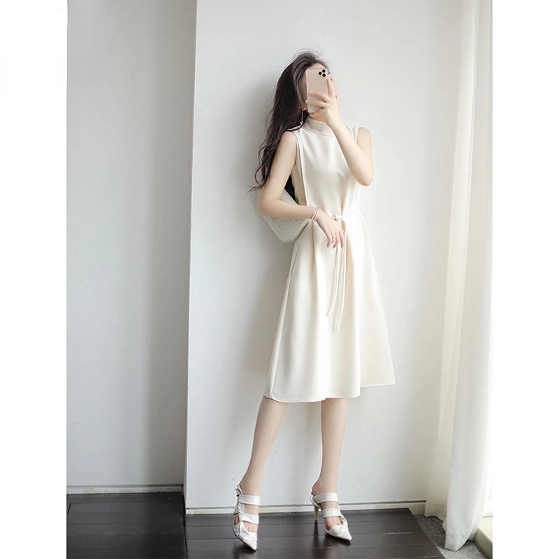2023 Sleeveless Dress Women Classic Solid Knee-length High Waist Spaghetti Strap Clothes Girls Summer Fashion Vestidos Z248
2023 Sleeveless Dress Women Classic Solid Knee-length High Waist Spaghetti Strap Clothes Girls Summer Fashion Vestidos Z248