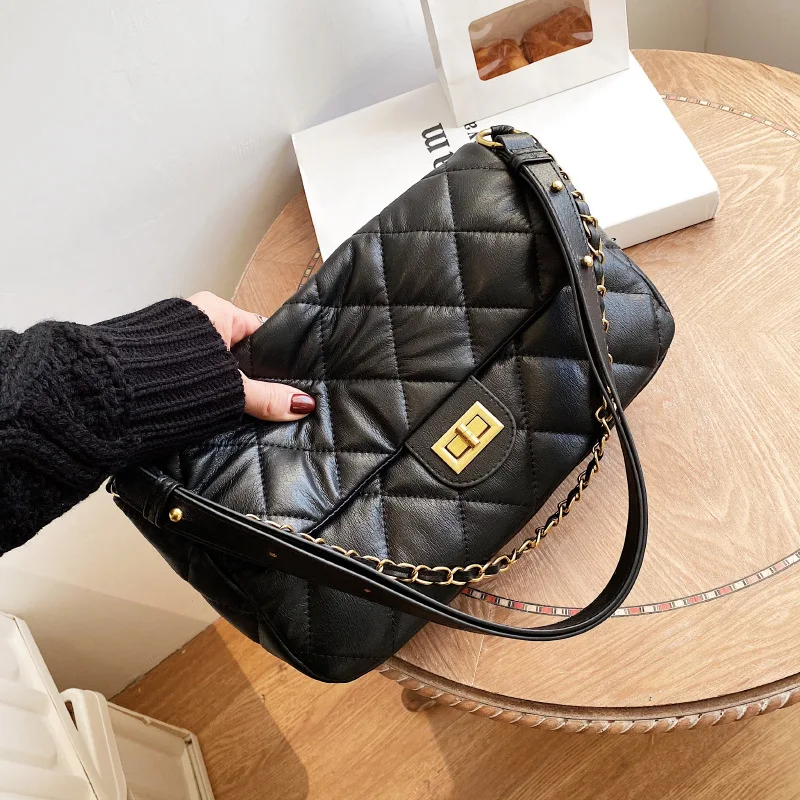 CGCBAG Luxury Brand Women Shoulder Bag 2022 Fashion High Quality Soft Leather Crossbody Bags Female Simple Designer Handbag
CGCBAG Luxury Brand Women Shoulder Bag 2022 Fashion High Quality Soft Leather Crossbody Bags Female Simple Designer Handbag