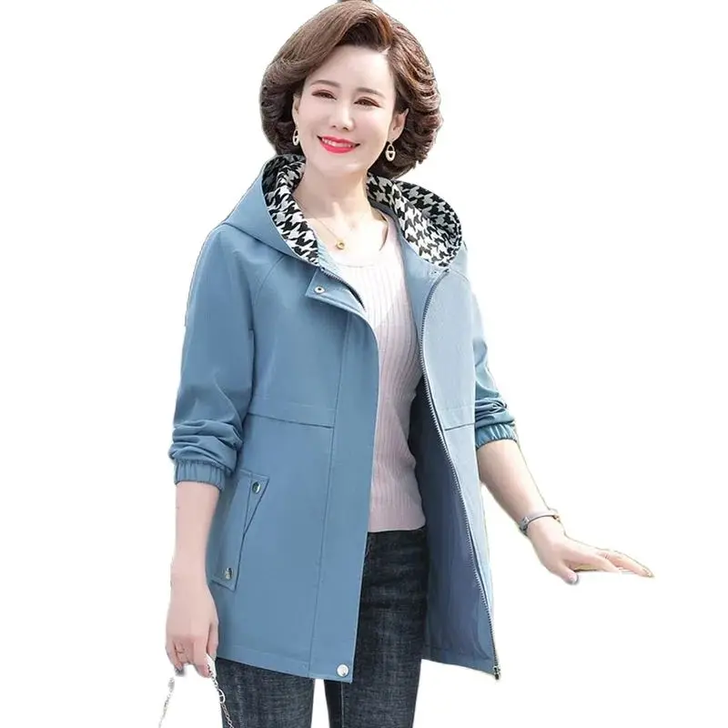 Middle-Aged And Elderly Women's Coats 2023 New Spring And Autumn Jacket Hooded Fashion Tops Loose All-Match Female Outerwear
Middle-Aged And Elderly Women's Coats 2023 New Spring And Autumn Jacket Hooded Fashion Tops Loose All-Match Female Outerwear