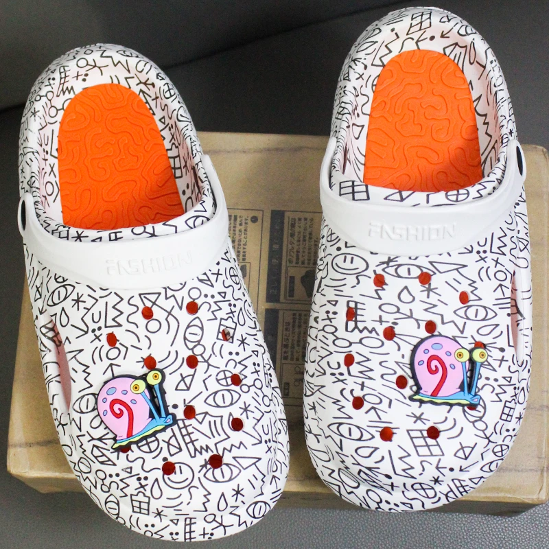 Snail Cartoon Clogs Couple 3.5cm Platform Summer Men Slides Women Outdoor Close Toe Shoes Beach Sandals Black White Slippers
Snail Cartoon Clogs Couple 3.5cm Platform Summer Men Slides Women Outdoor Close Toe Shoes Beach Sandals Black White Slippers